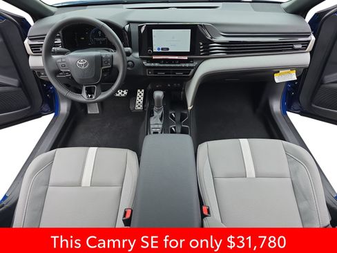 Used 2026 Toyota Camry SE FWD image 15
