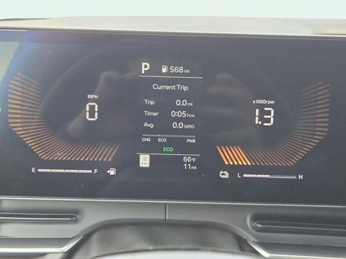 New 2026 Kia Carnival EX FWD image 26