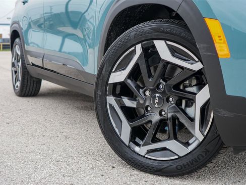 Used 2024 Kia Seltos SX AWD/4WD image 2