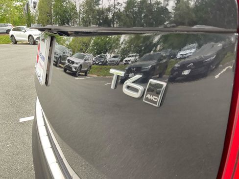 Used 2017 Volvo XC90 T6 Momentum w/ Vision Package image 17