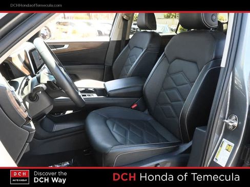 Used 2024 Volkswagen Atlas SE FWD image 18