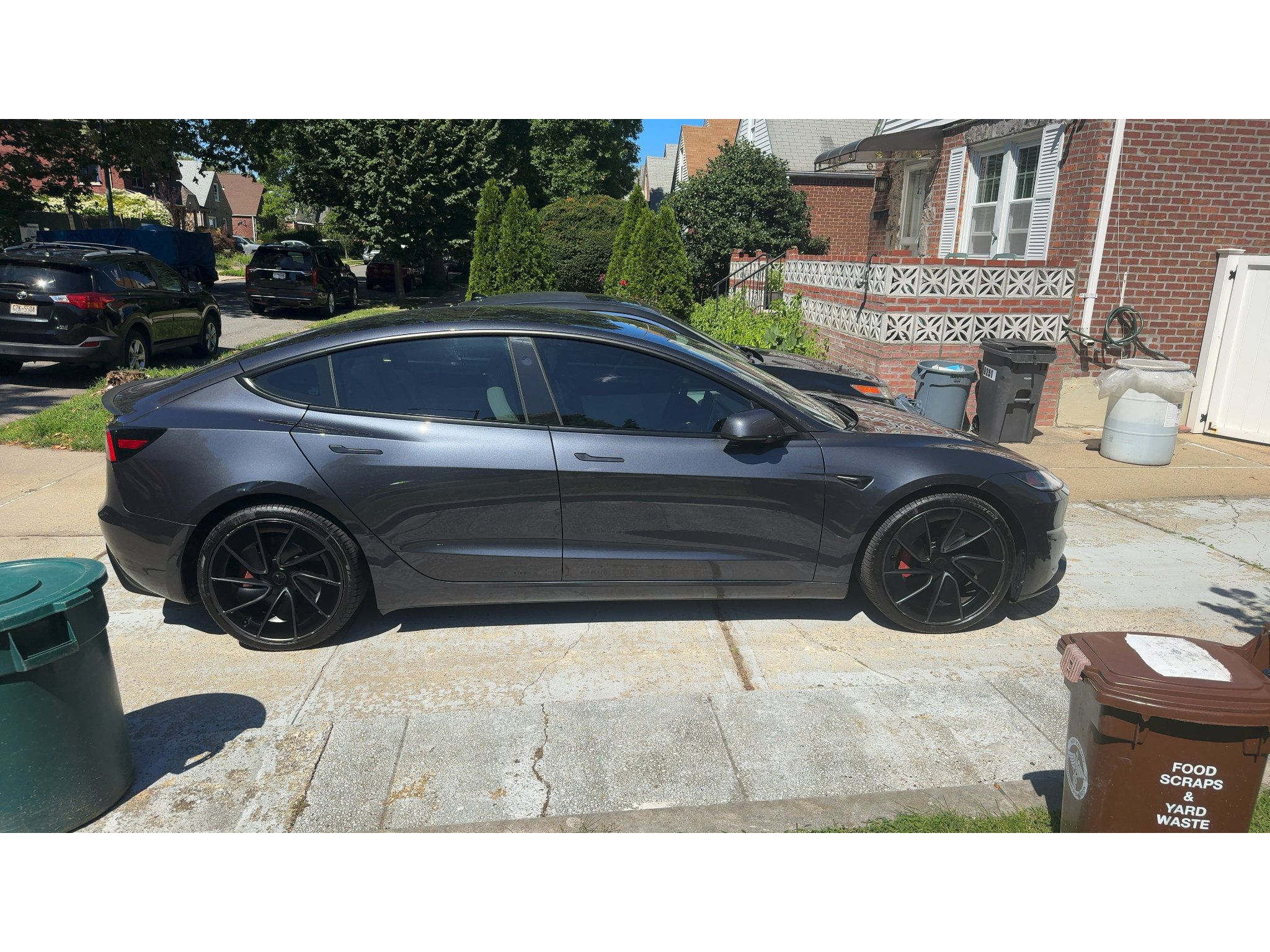 Used 2025 Tesla Model 3 Performance AWD/4WD image 3
