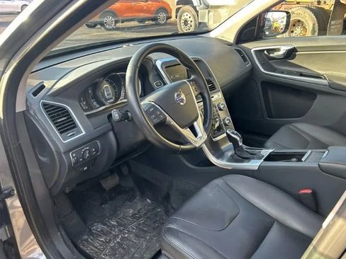 Used 2016 Volvo XC60 T5 Premier image 3