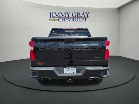 Used 2022 Chevrolet Silverado 1500 RST w/ Convenience Package II AWD/4WD image 4