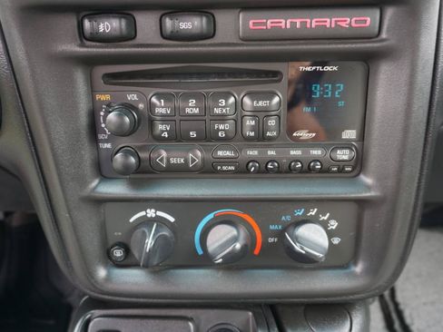 Used 2001 Chevrolet Camaro LT RWD image 15