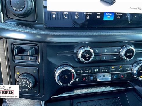 Used 2024 Ford F150 Platinum w/ FX4 Off-Road Package image 32