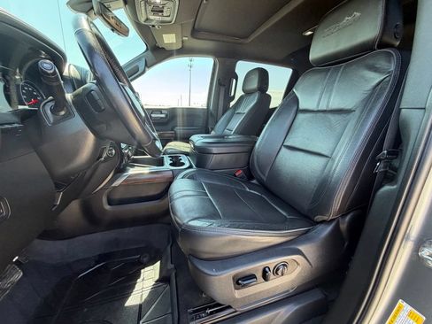 Used 2020 Chevrolet Silverado 1500 High Country w/ Technology Package AWD/4WD image 15