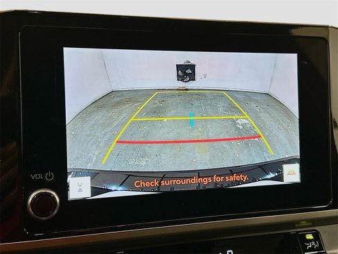 New 2026 Toyota Camry Hybrid image 14