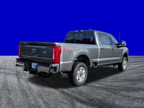 Certified 2026 Ford F250 XLT w/ FX4 Off-Road Package AWD/4WD image 4