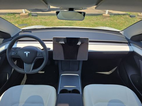 Used 2023 Tesla Model 3 Standard Range RWD image 13