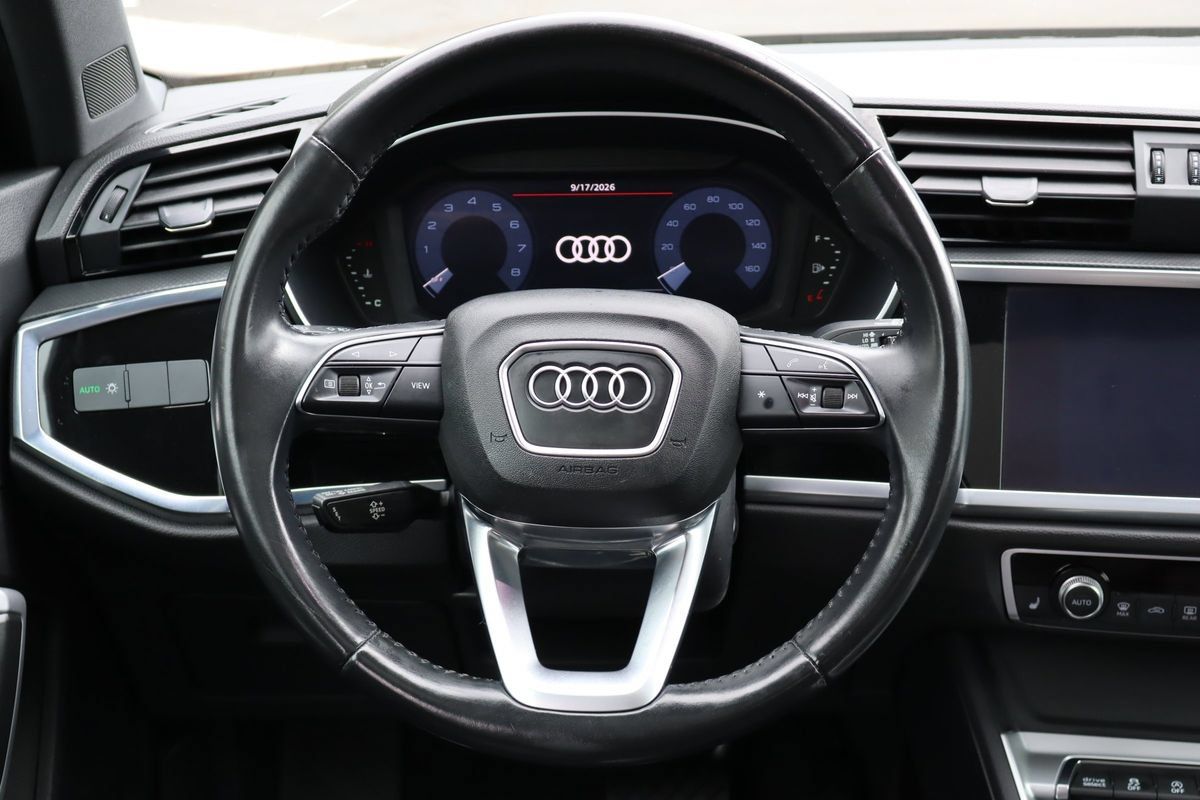 Used 2019 Audi Q3 2.0T Premium AWD/4WD image 18