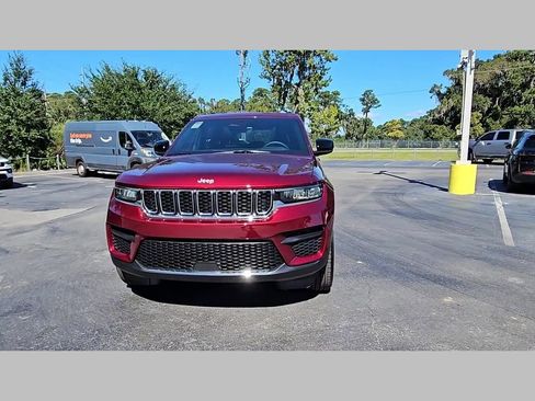 New 2025 Jeep Grand Cherokee Laredo X w/ Luxury Tech Group I RWD image 38