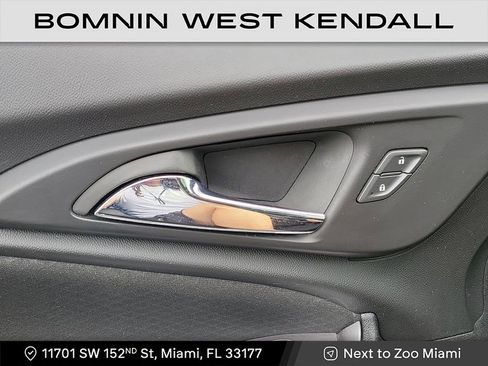 Used 2023 Chevrolet Malibu RS image 30