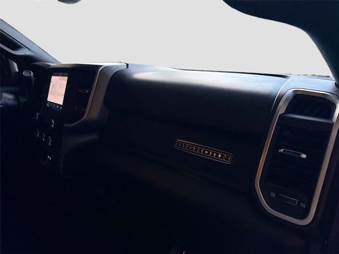 Used 2024 RAM 2500 Big Horn AWD/4WD image 27