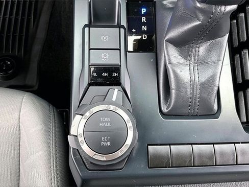 Used 2025 Toyota Tacoma SR5 image 23