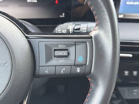 Used 2025 Nissan Kicks SR FWD image 22