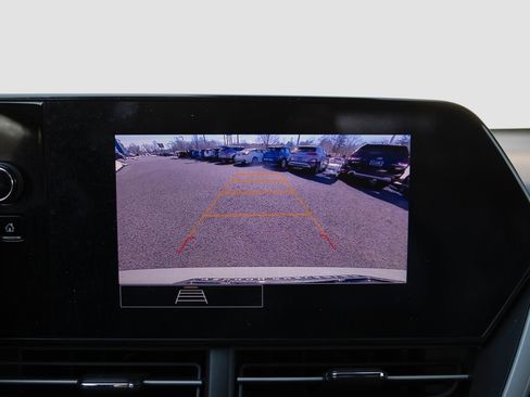 Used 2024 Chevrolet Trax RS FWD image 11