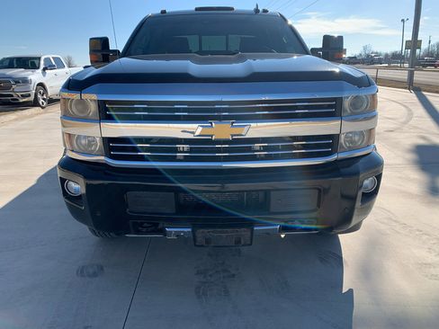 Used 2015 Chevrolet Silverado 3500 High Country w/ Duramax Plus Package image 7