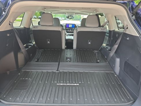 New 2026 Toyota Highlander XLE AWD/4WD image 12