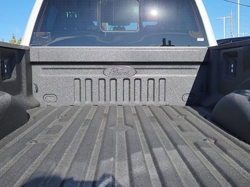 New 2026 Ford F250 Lariat w/ Black Appearance Package image 19