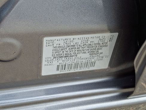 Used 2021 Nissan Versa SV FWD image 28