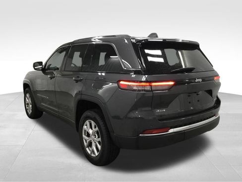 Used 2022 Jeep Grand Cherokee Limited AWD/4WD image 15