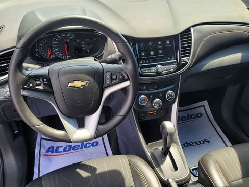 Used 2018 Chevrolet Trax LT w/ Redline Edition FWD image 24