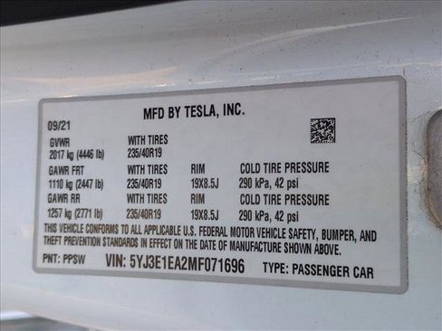 Used 2021 Tesla Model 3 Standard Range Plus image 24