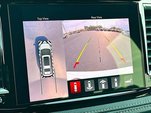 New 2025 Chrysler Pacifica Select w/ Fav Edition Package image 8