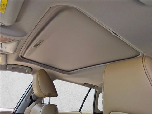 Used 2020 Toyota RAV4 Limited FWD image 16