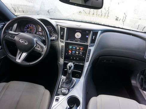 Used 2017 INFINITI Q60 3.0t w/ Cargo Package RWD image 6