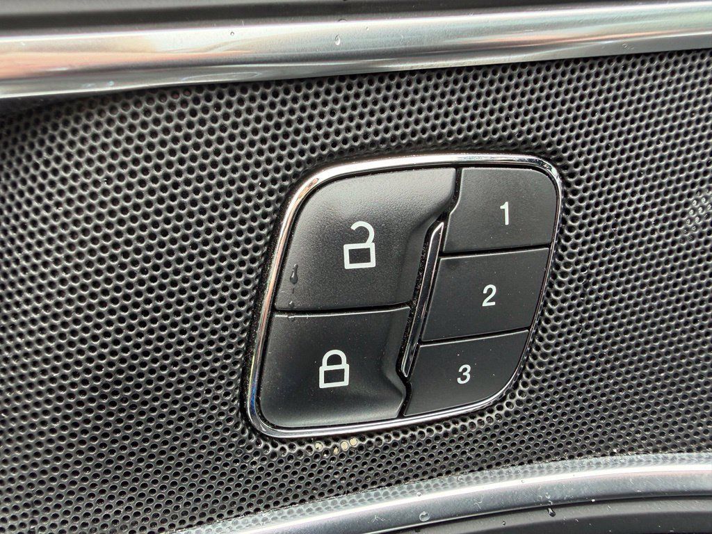 Certified 2019 Ford Explorer Platinum AWD/4WD image 18