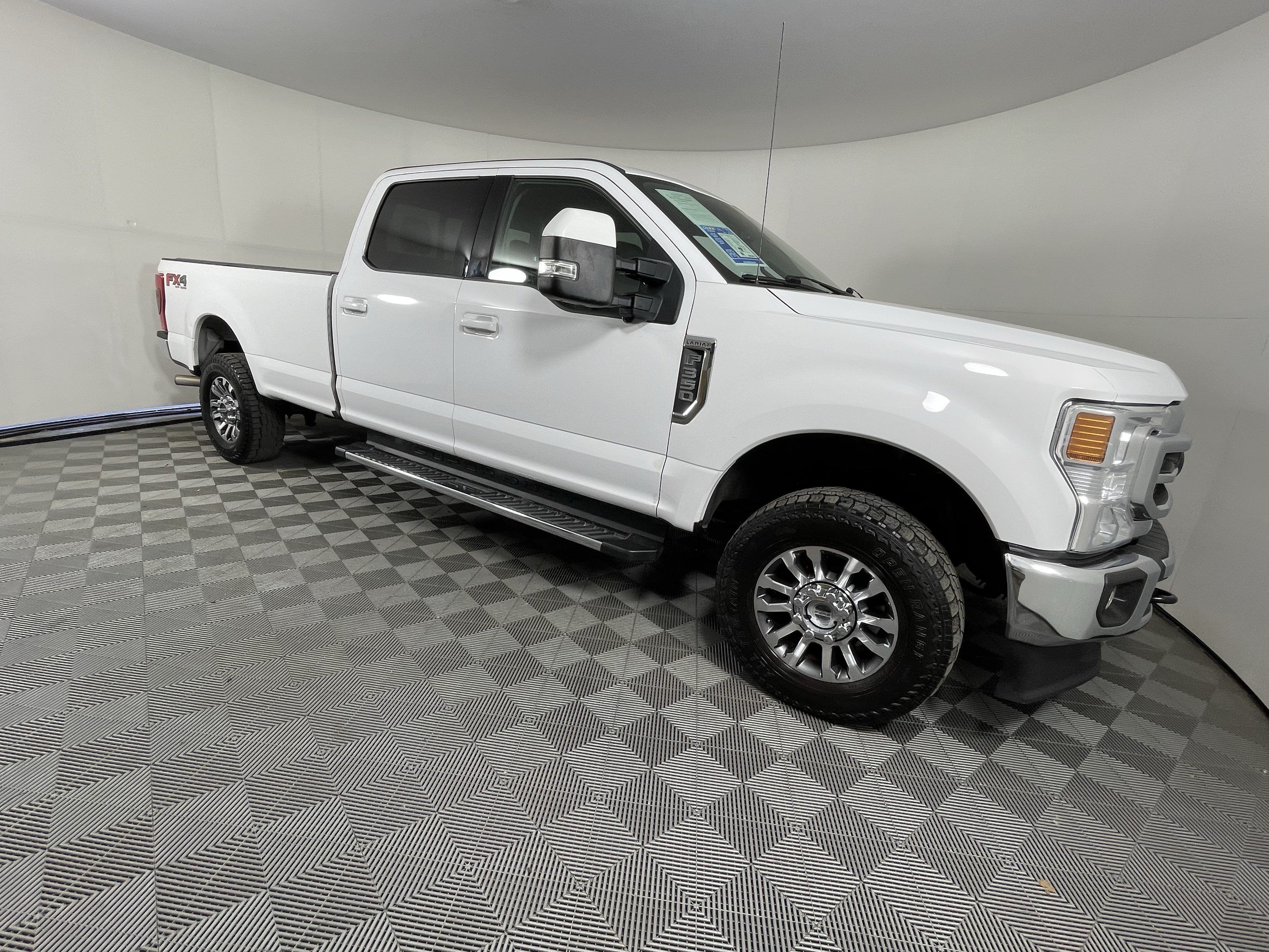 Used 2020 Ford F350 Lariat w/ Lariat Value Package AWD/4WD image 6