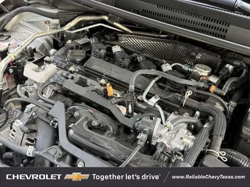 Used 2025 Toyota Corolla LE FWD image 31
