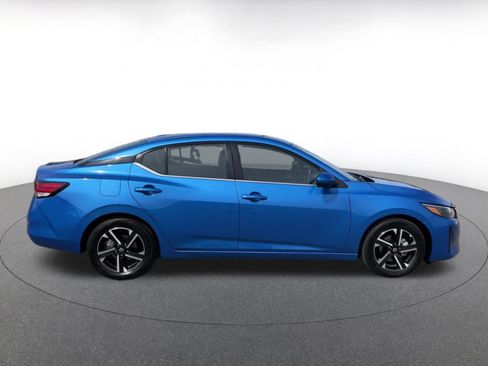 Used 2025 Nissan Sentra SV image 16