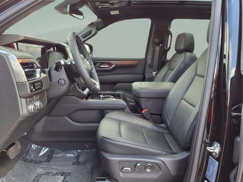 Certified 2026 GMC Yukon XL Denali w/ Sun & Power Step Package AWD/4WD image 10