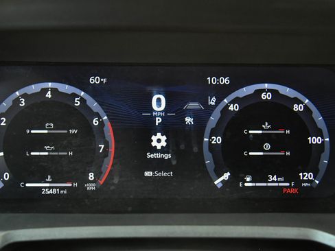 Used 2024 Toyota Tacoma TRD Sport image 30