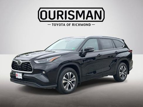 Certified 2024 Toyota Highlander XLE AWD/4WD image 27