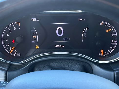 Used 2022 Jeep Grand Cherokee Limited RWD image 22