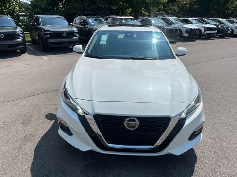 Used 2022 Nissan Altima 2.5 SL FWD image 8