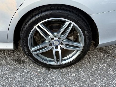 Used 2017 Mercedes-Benz E 300 4MATIC w/ Premium 1 Package image 19