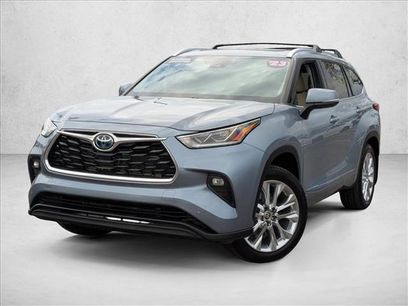 Used 2023 Toyota Highlander Limited