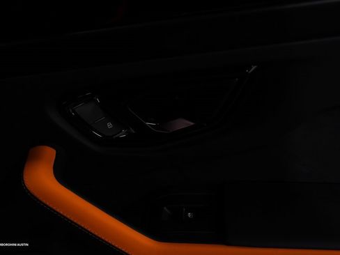 New 2025 Lamborghini Urus SE image 43