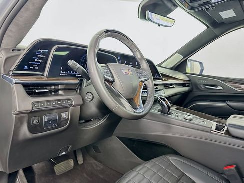 Used 2022 Cadillac Escalade Sport Platinum image 14