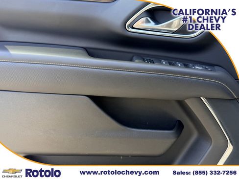Used 2023 Chevrolet Tahoe Premier AWD/4WD image 22