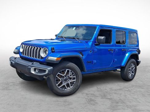 Used 2025 Jeep Wrangler Unlimited Sahara AWD/4WD image 1