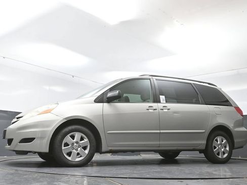 Used 2008 Toyota Sienna CE FWD image 26