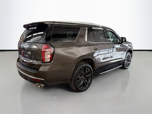 Used 2021 Chevrolet Tahoe Premier w/ Premium Package image 7