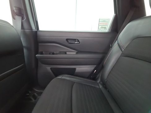 Used 2023 Nissan Pathfinder Rock Creek image 12