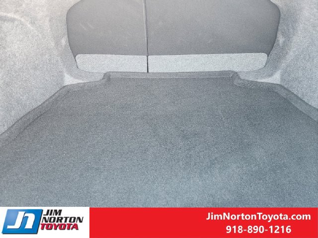 Used 2026 Toyota Corolla LE FWD image 32